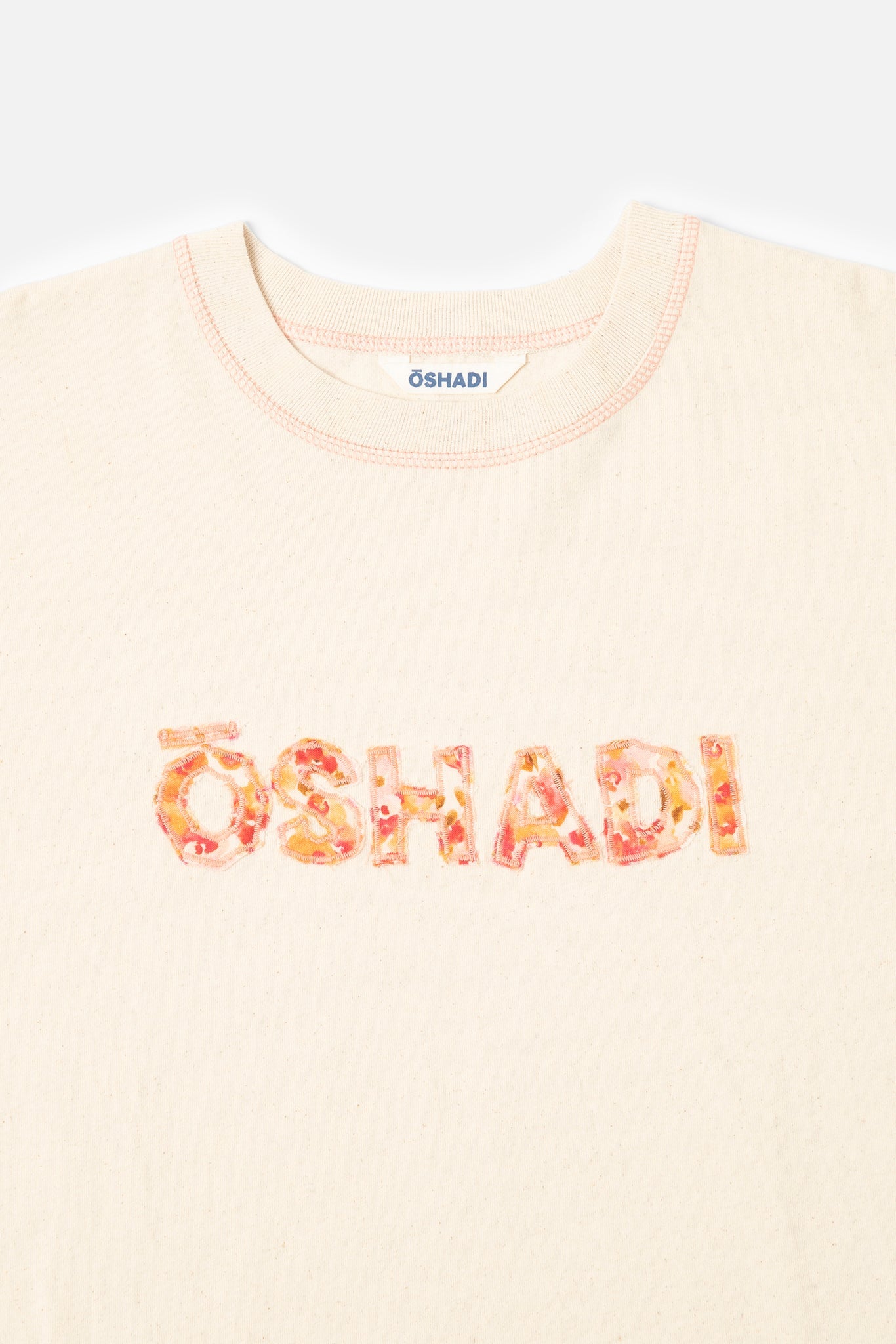 Applique Relax tee, in Ecru