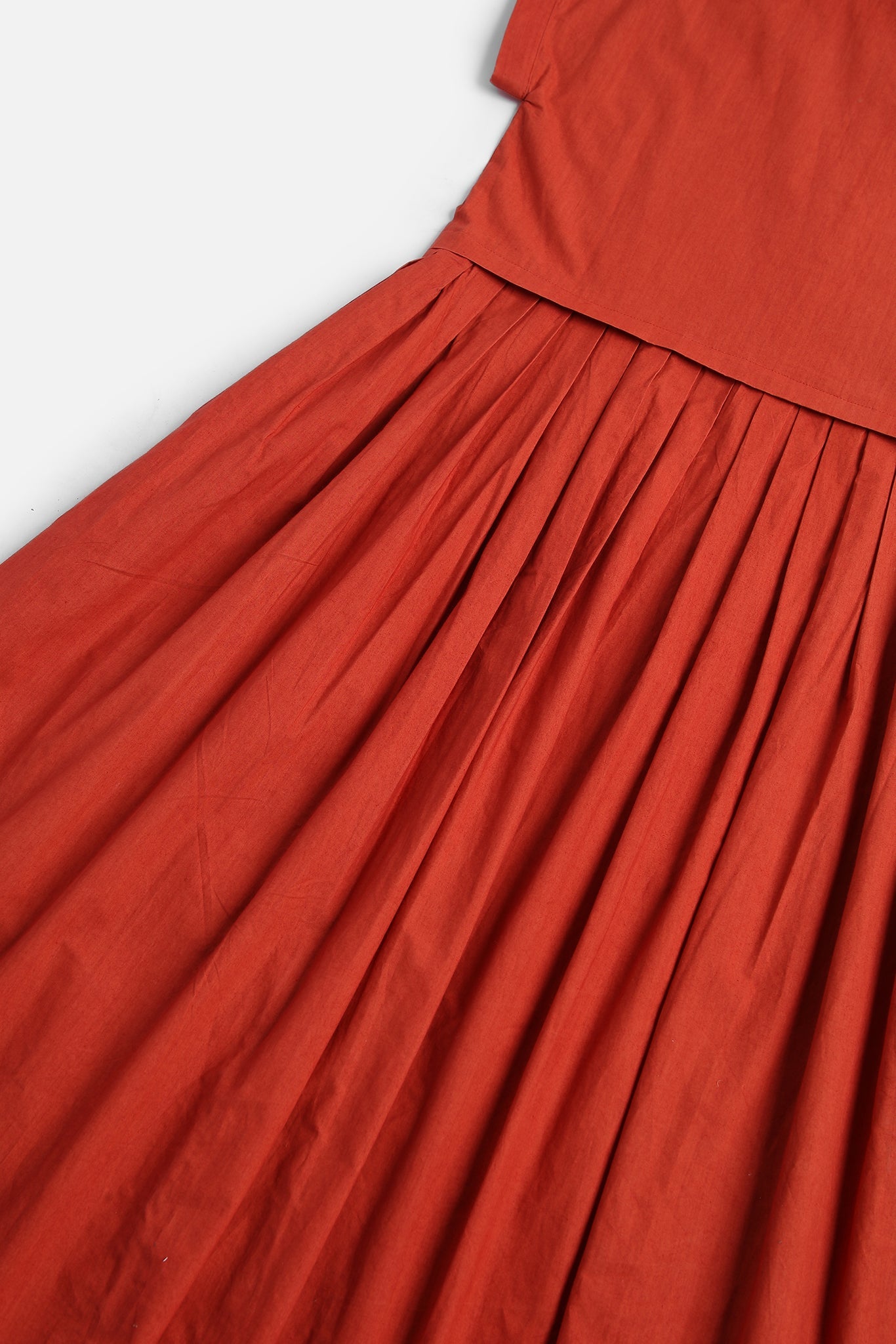 Suvana Pleated Skirt Dress, in Harissa