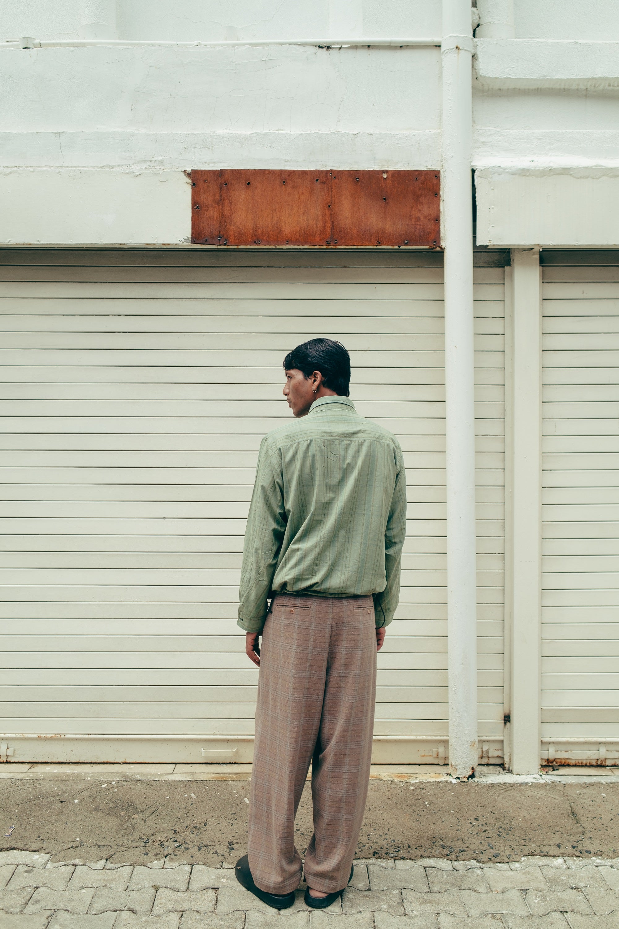 Single Pleat Pant, in Charcoal checks