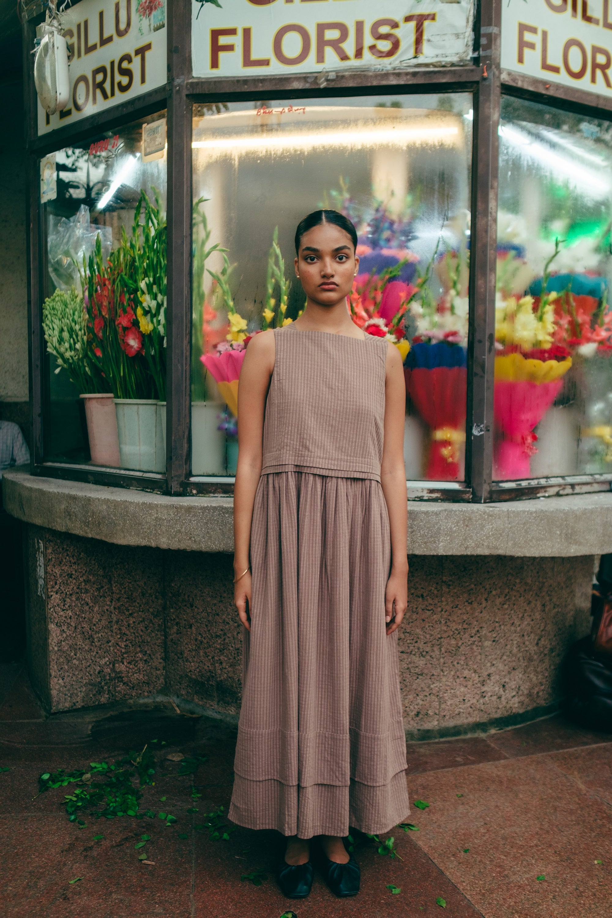 Sleeveless Khadi Boat Neck dress, in Umber