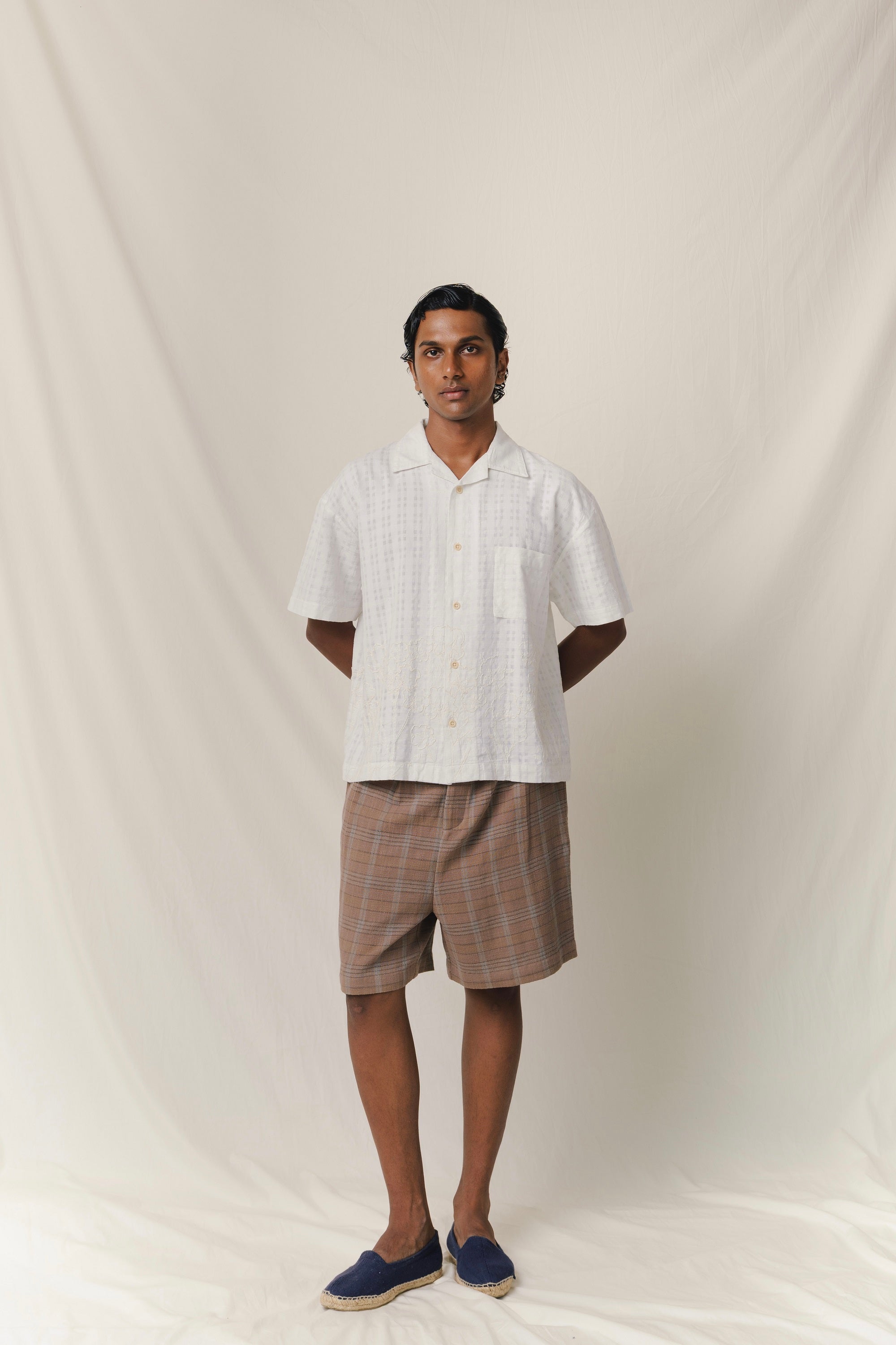 Khadi Planter Shorts, in Charcoal Checked