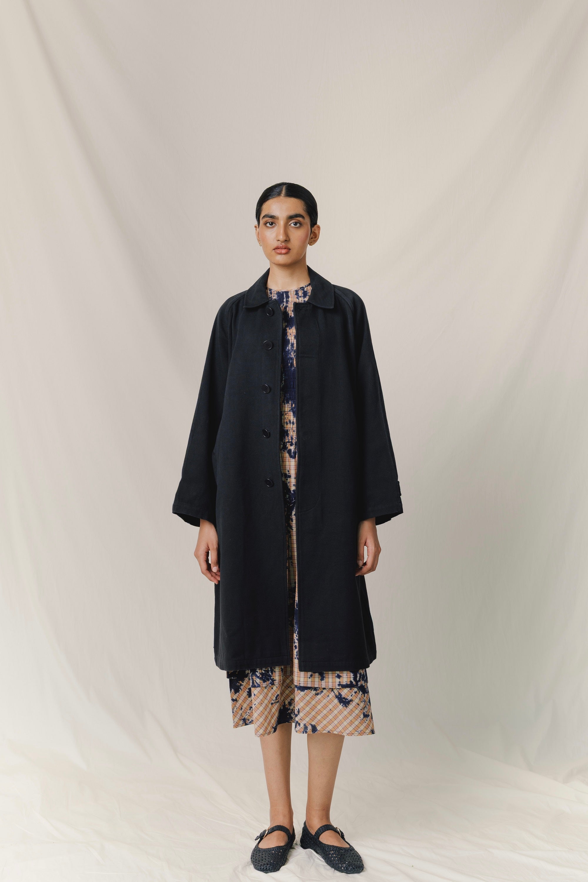 Nain Coat, in Black