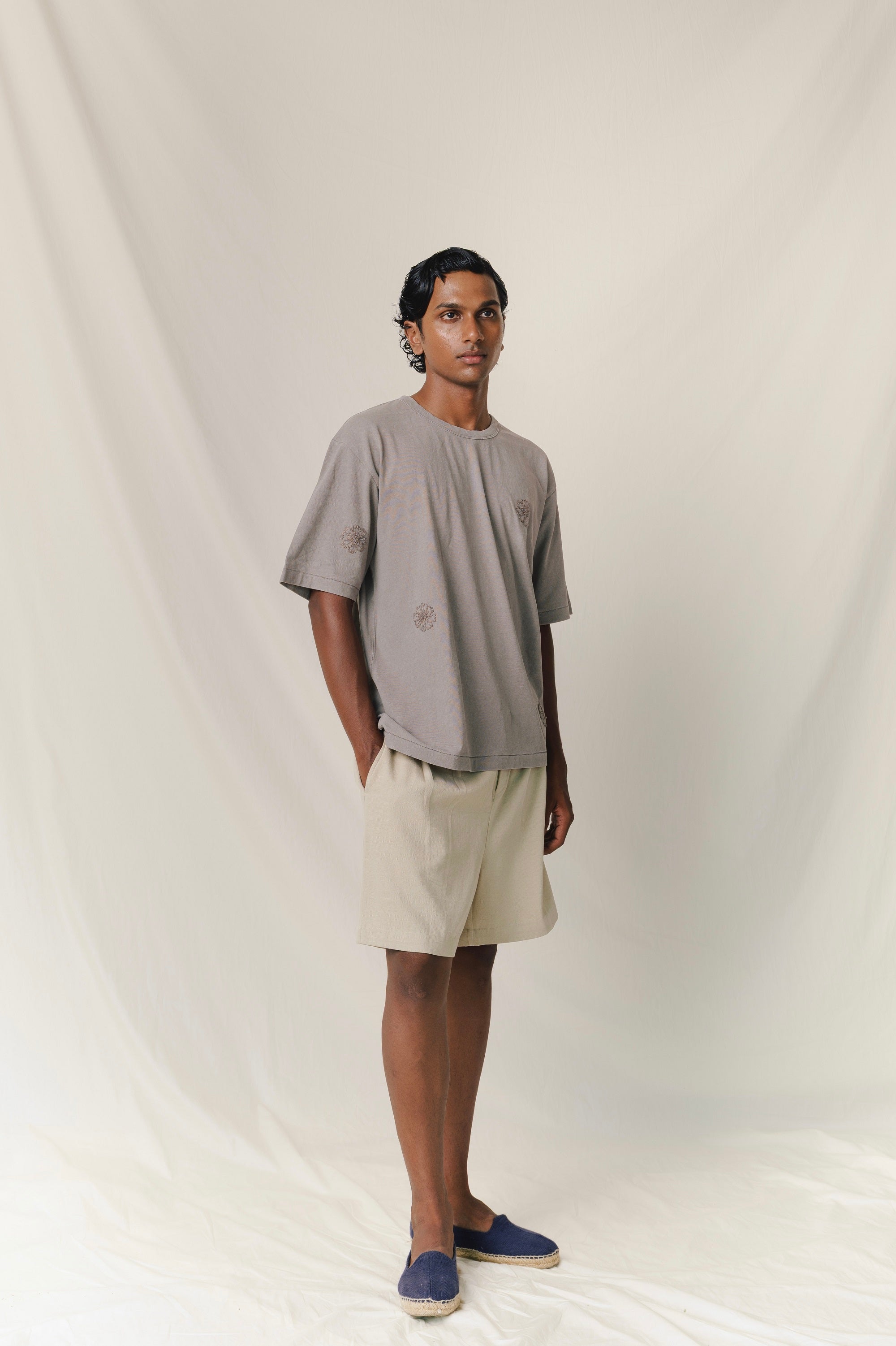 Embroidered Relax Tee, in Charcoal
