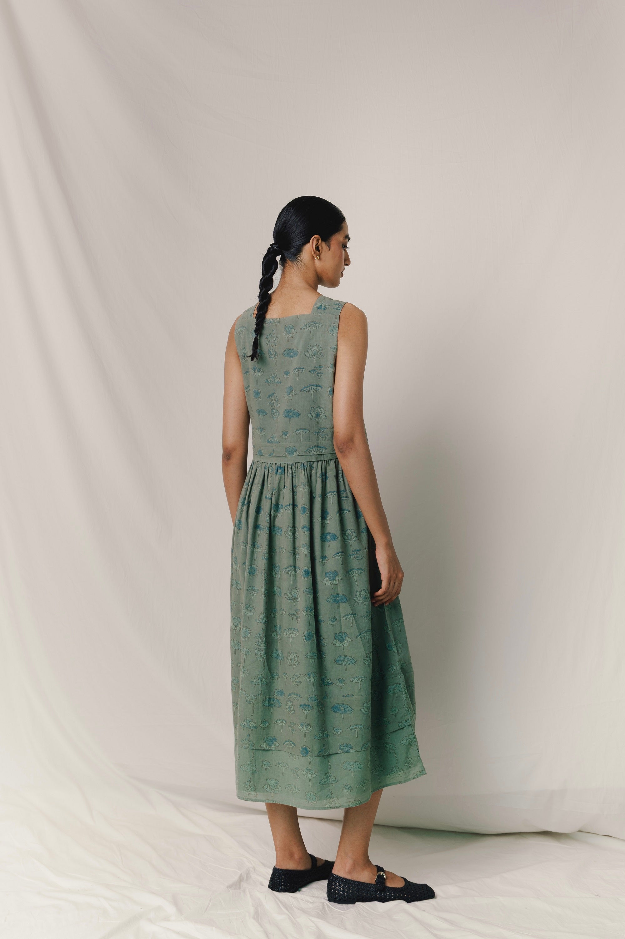 Sleeveless Boat Neck dress, in Greenstone Lotus print