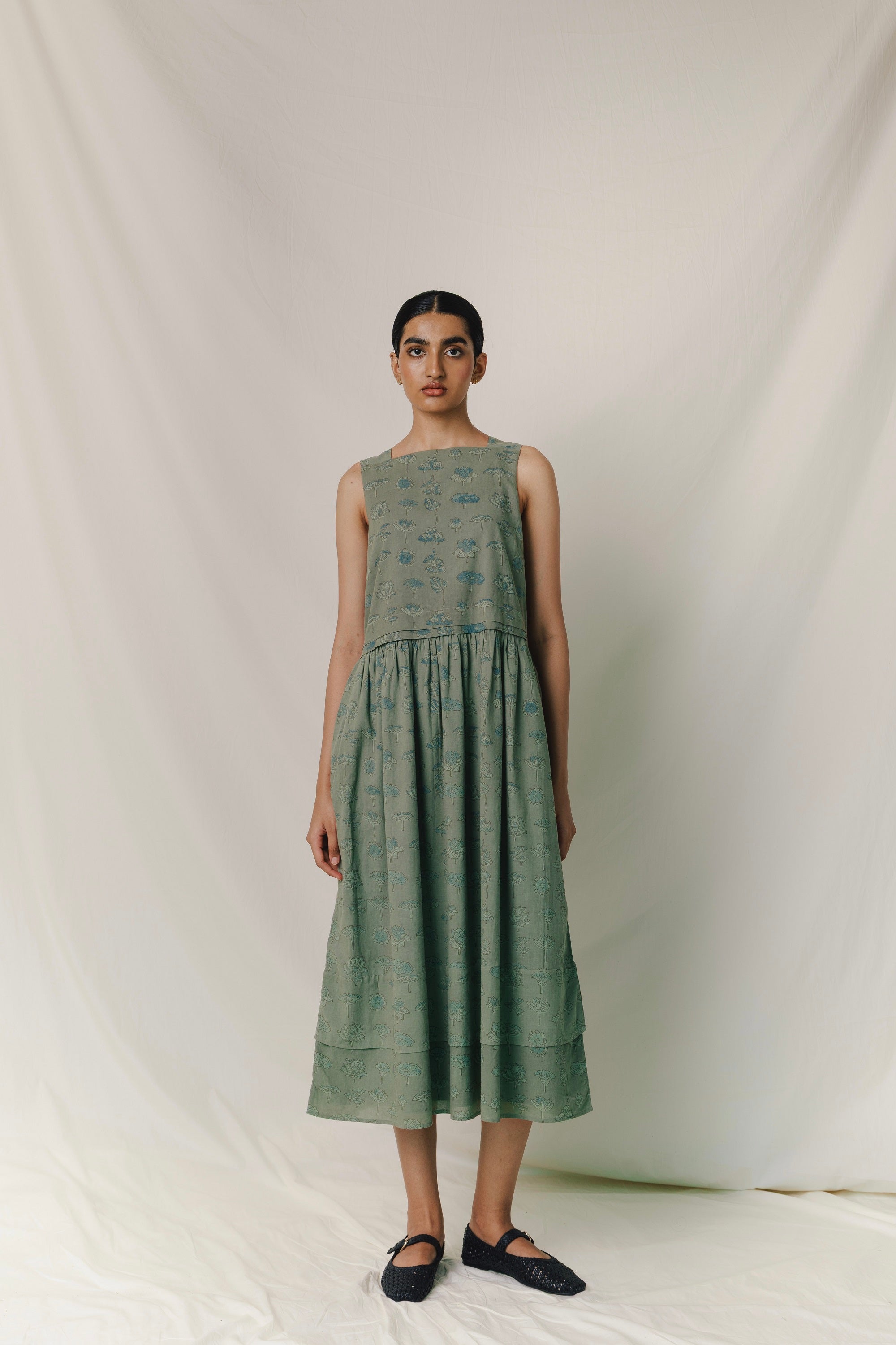 Sleeveless Boat Neck dress, in Greenstone Lotus print