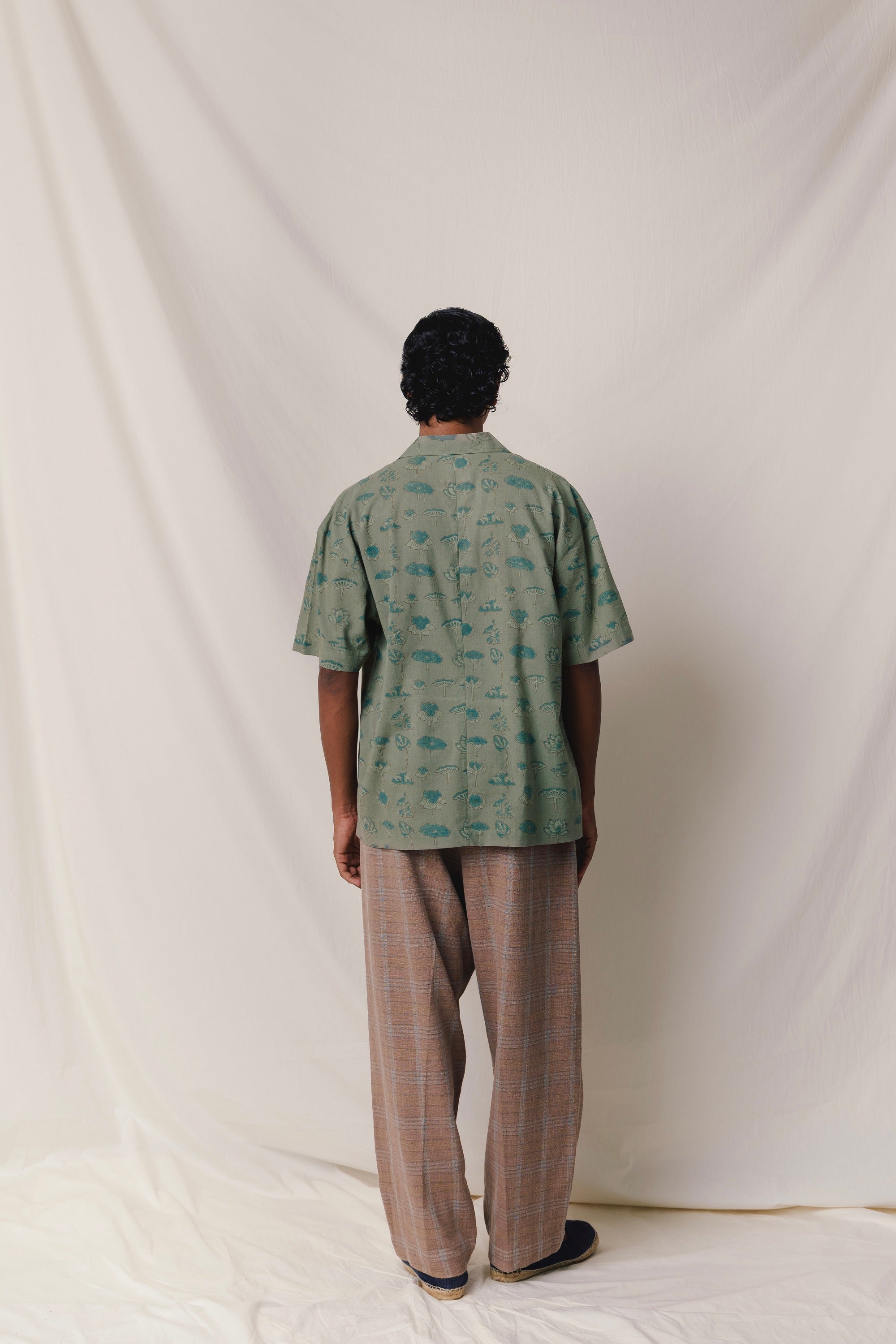 Short Sleeve Vacay Shirt, in Lotus Print