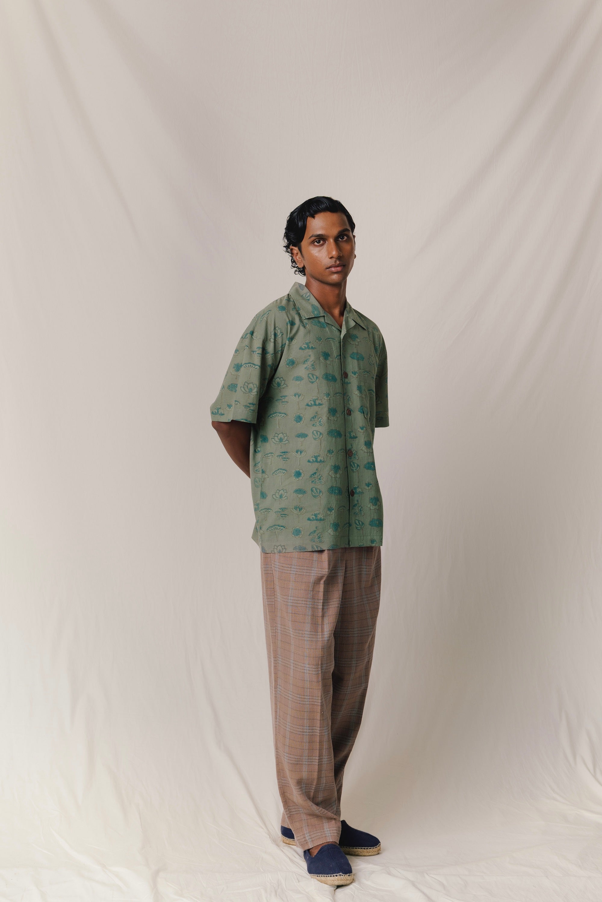 Short Sleeve Vacay Shirt, in Lotus Print
